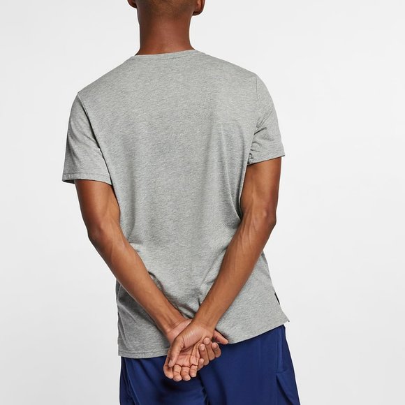 Nike Breathe Men's Short-Sleeve Training Top - Picture 3 of 6
